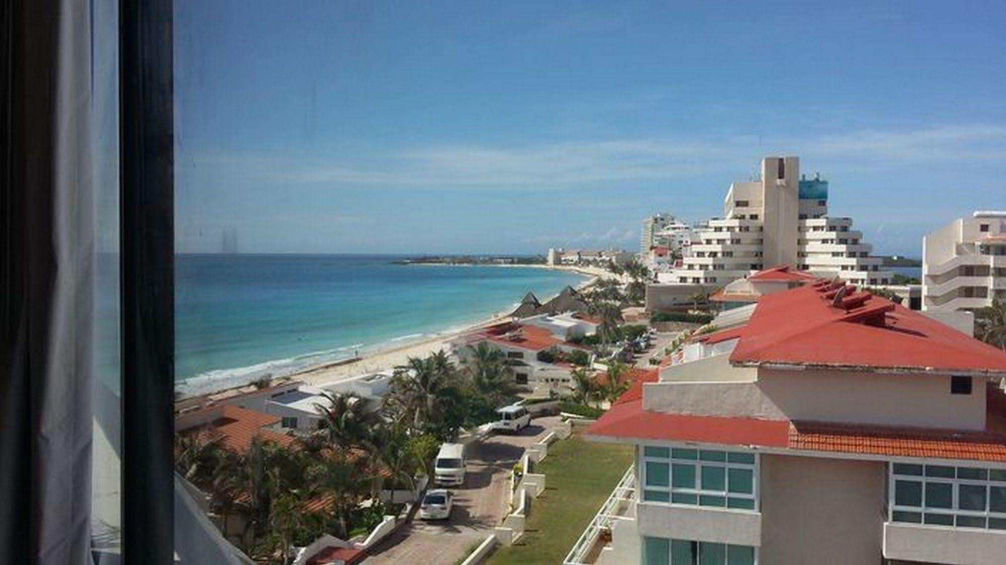 Sol Y Mar Condo Канкун Екстериор снимка